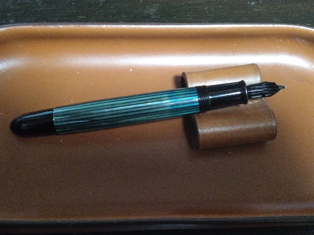 ペリカン　万年筆　140　ｍ字　14金　緑縞