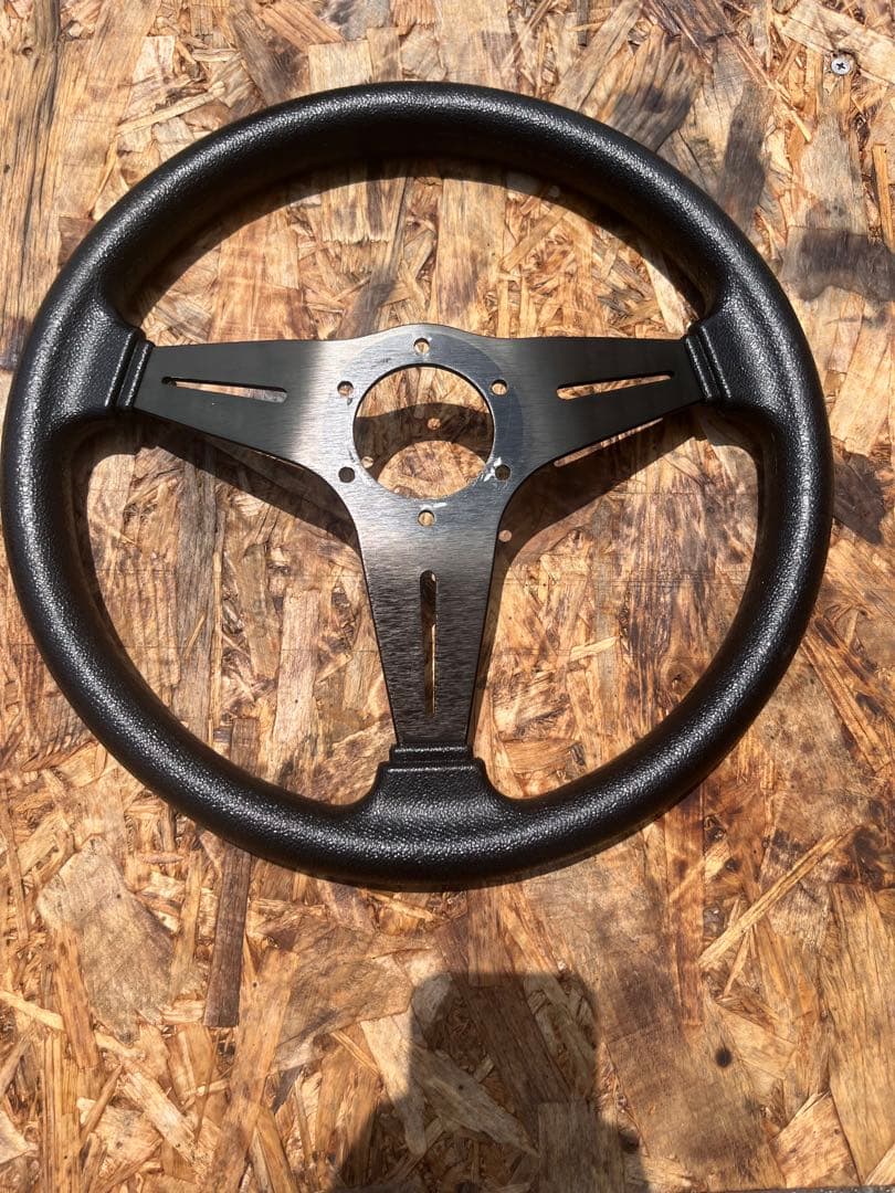 MOMO ステアリング ブラック シルバー 350mm