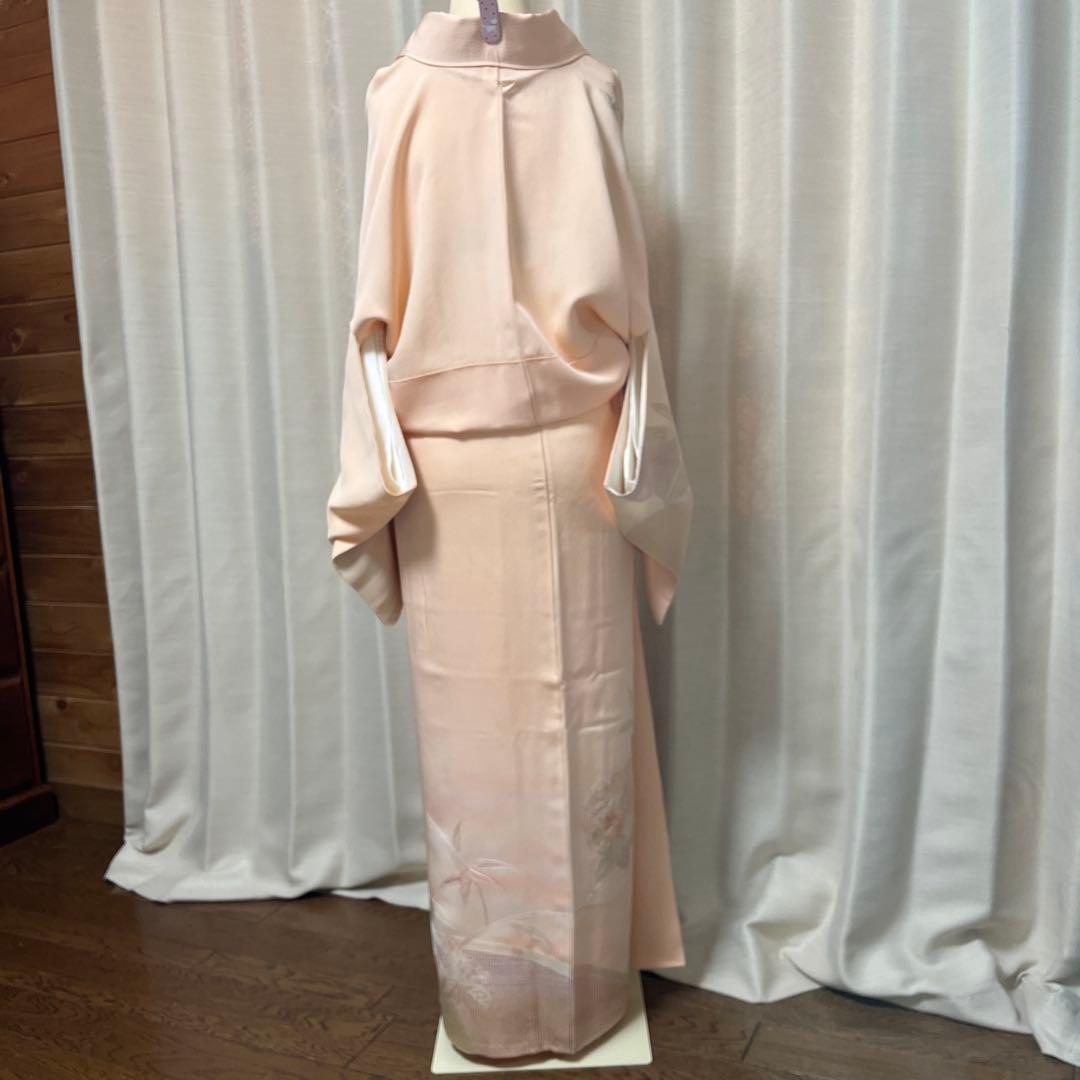 きれいなピンクオレンジの暈し 上質な蘇州刺繍の訪問着【翠山刺繍】