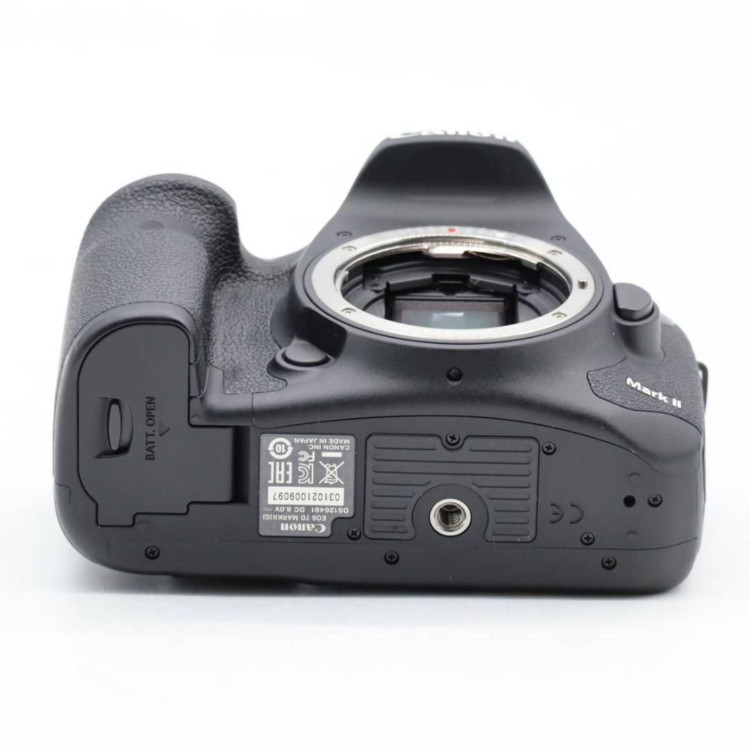 ショット数7711回 デジタル一眼レフカメラ EOS 7D MarkII ボディ