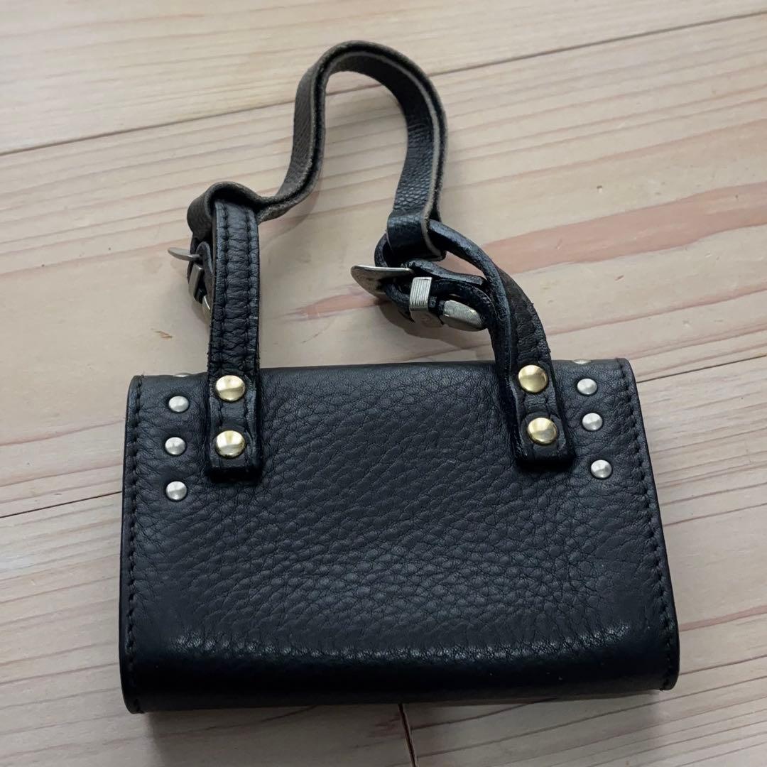 美品【ジャンニ ヴェルサーチ】メデューサ レザー ミニベルトポーチ