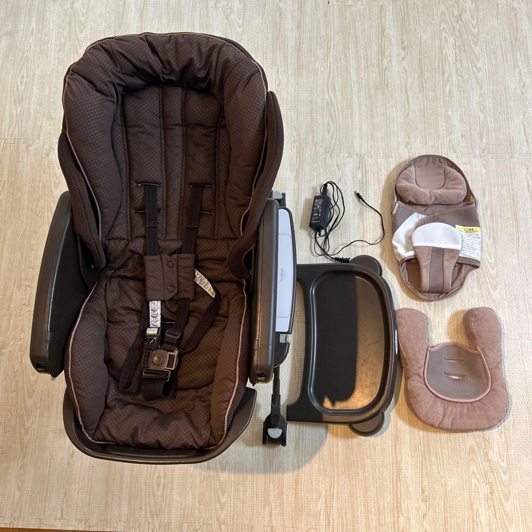 【送料込み】アップリカ　ユラリズムオートプラスdx ハイローチェア　電動