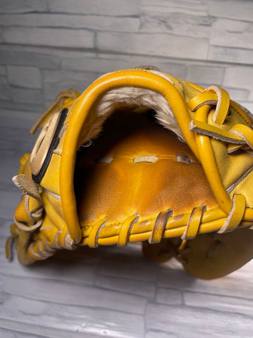 アシックス左投手用グローブ