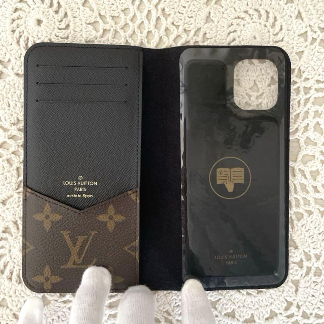 未使用級　LOUIS VUITTON iPhone 11 フォリオマカサー手帳型
