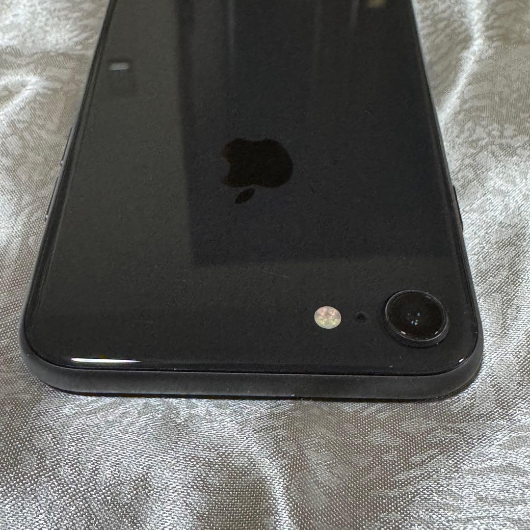 美品　Apple iPhone 8 ブラック 本体　訳アリ