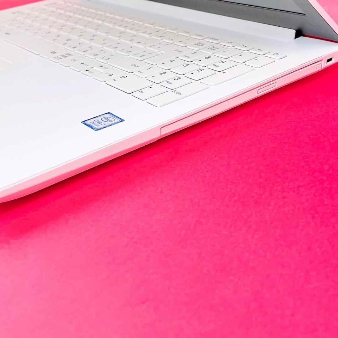 Windows11✨️Corei7✨️薄型ノートパソコン✨️SSDカメラ大容量1TB白