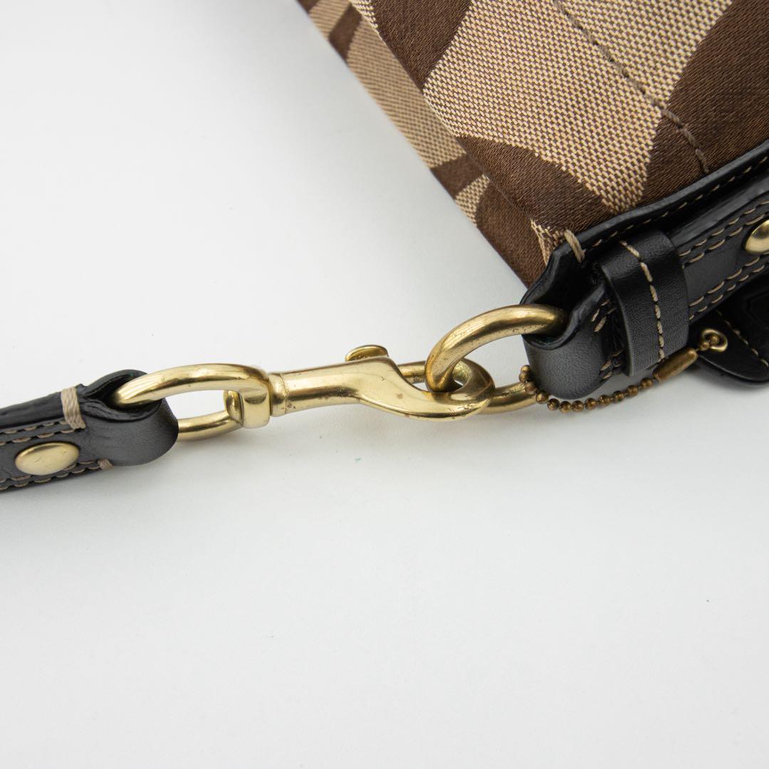 A146【美品】COACH／コーチ　アクセサリーポーチ　ハンドバッグ　シグネチャ