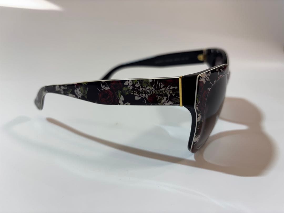 ドルチェ＆ガッバーナ サングラス 花柄 フローラル 黒 ケース 正規品