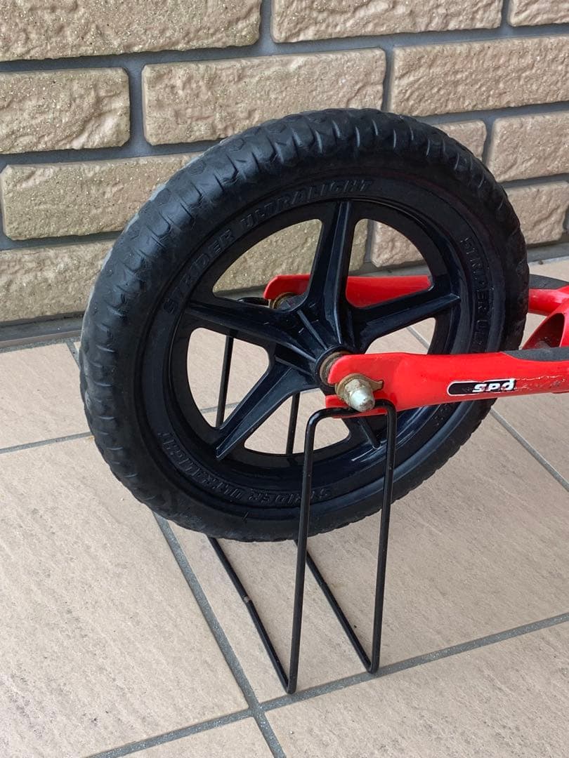 【美品】ストライダー スポーツモデル 12インチ　日本正規品　レッド