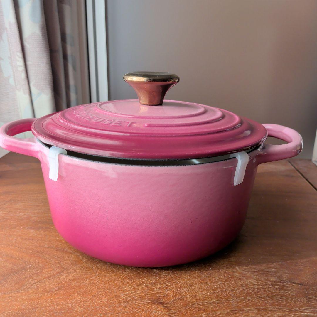 LE CREUSET シグニチャーココットロンド 18cm 両手鍋 ベリー