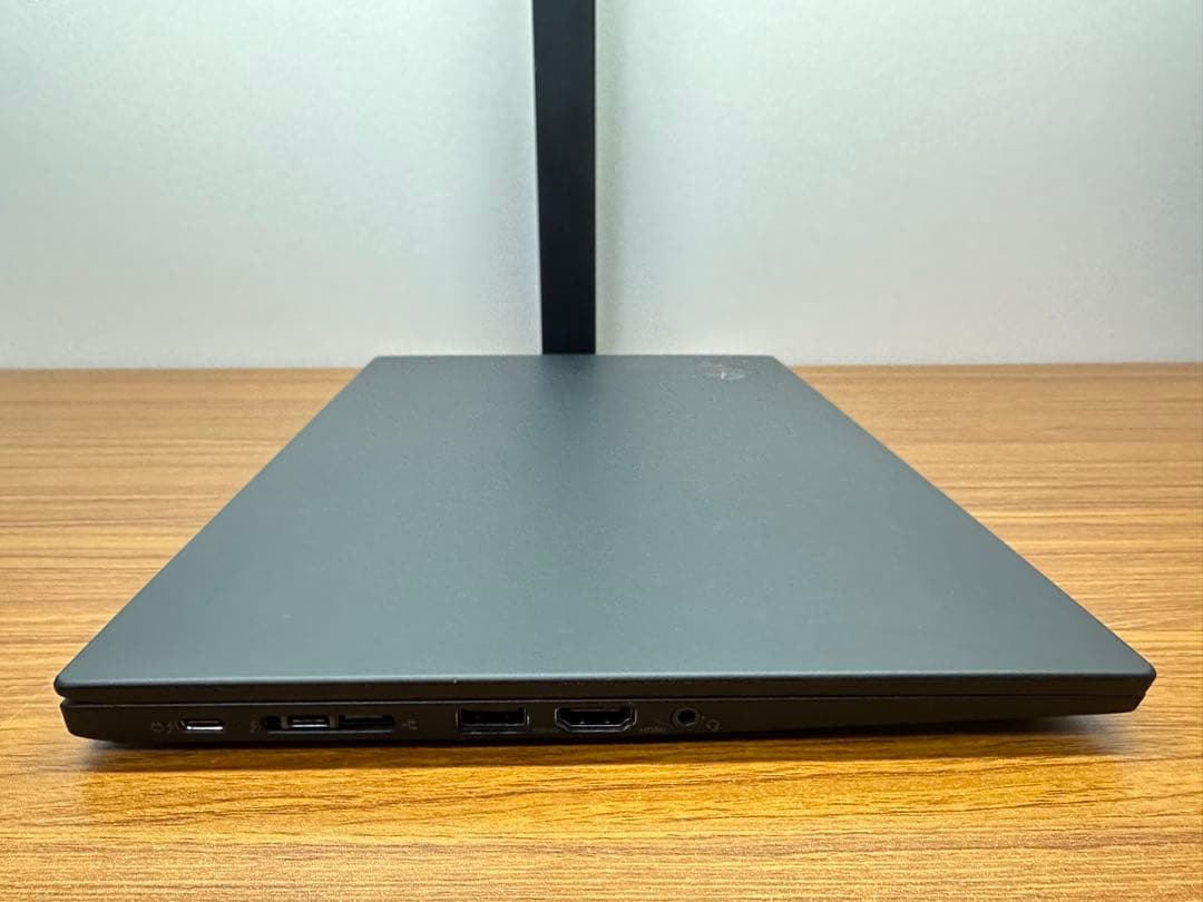 Windowsノート本体 X1 Carbon Gen 7th i7-10710 16Gb 256Gb