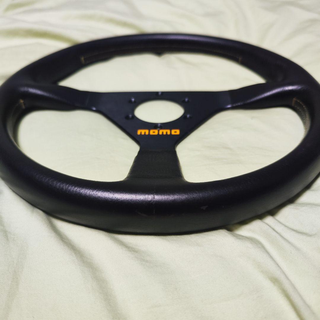 momo ステアリングホイール 3スポーク 黒　made in italy