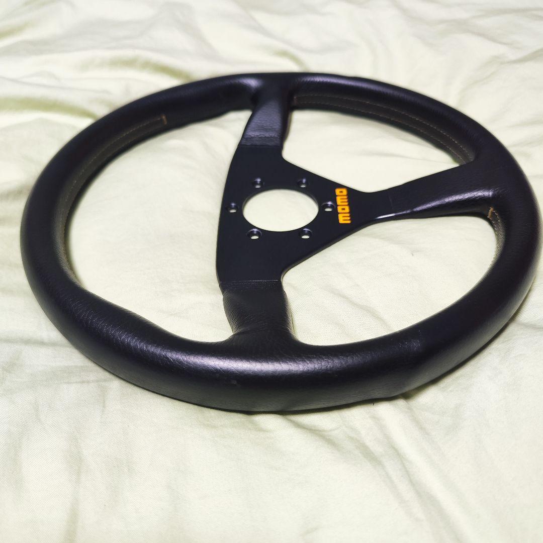 momo ステアリングホイール 3スポーク 黒　made in italy