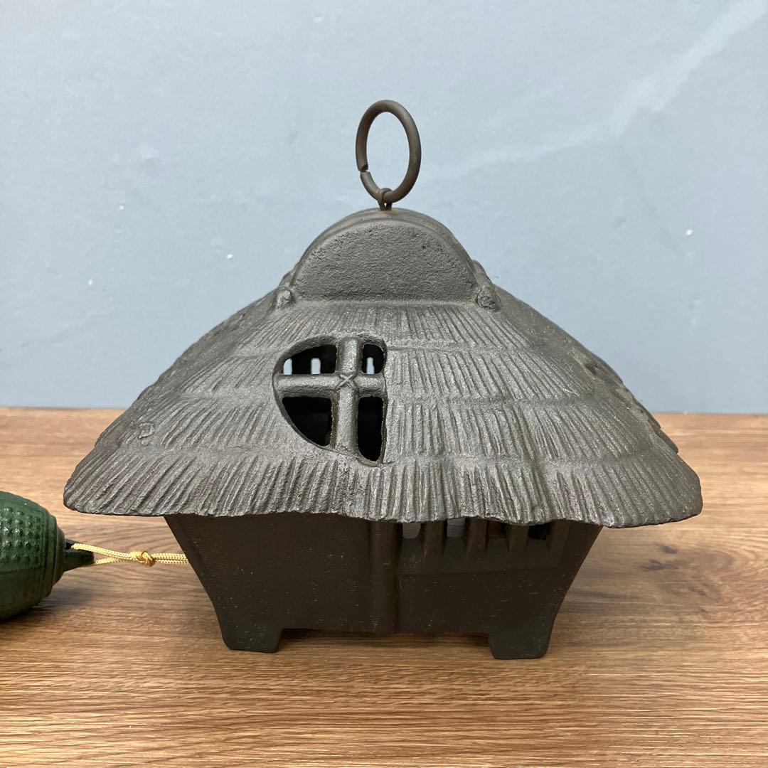 A-5 昭和レトロ 南部鉄器 風鈴 茅葺屋根 伝統工芸 南部砂鉄 鉄鈴