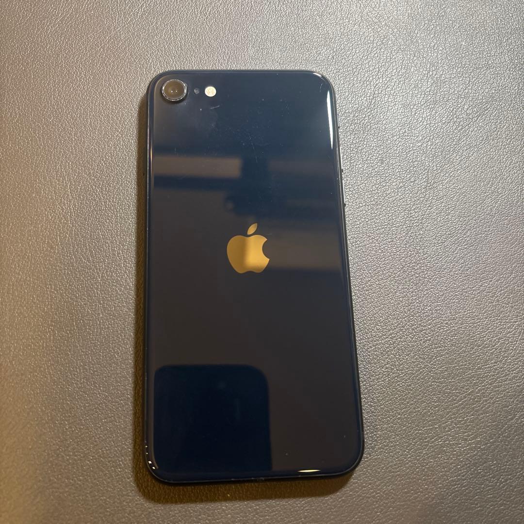 バッテリー100% iPhone SE3 128GB ミッドナイト 本体のみ