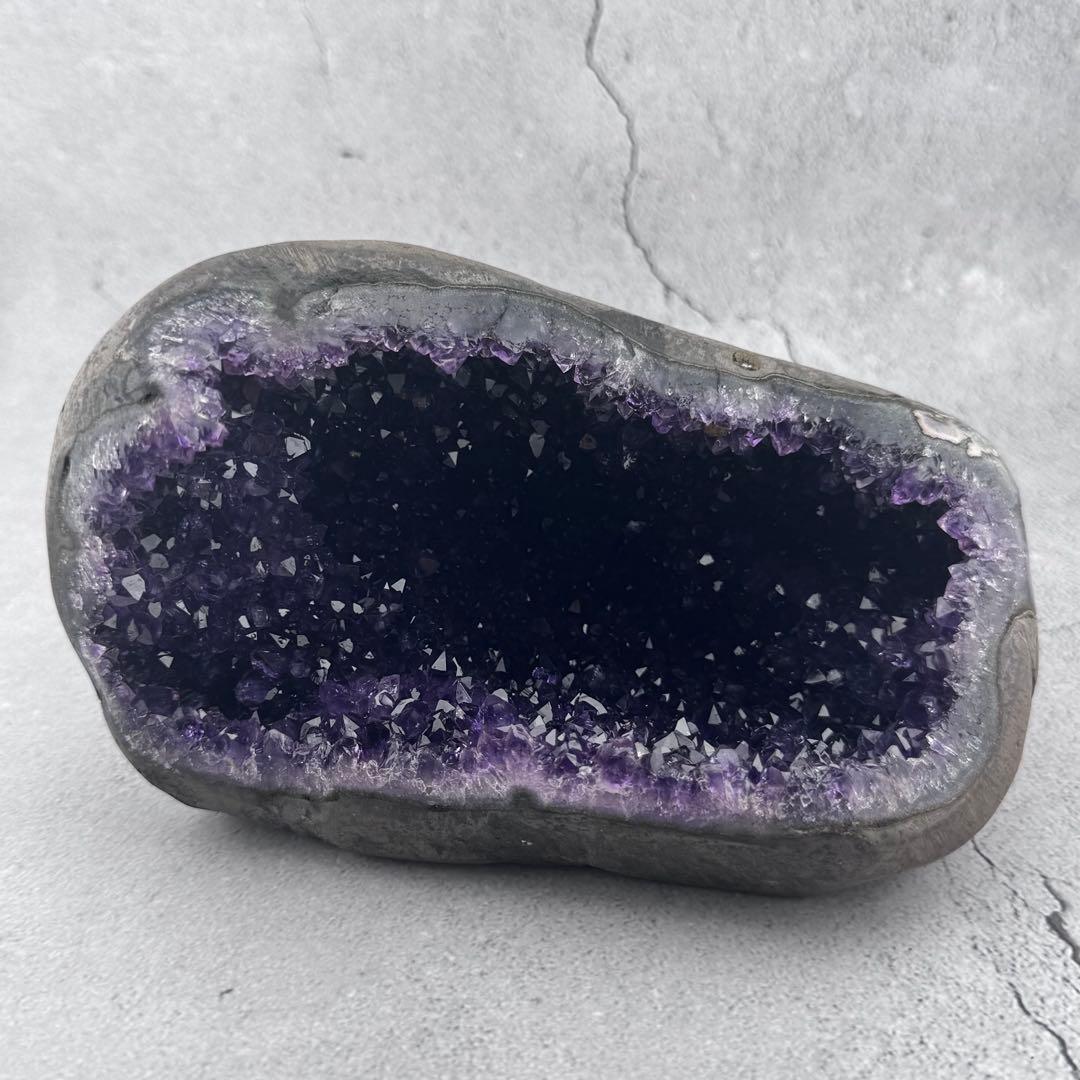 G-132アメジストクラスター ドーム 原石 天然石 パワーストーン　聚寳盆型