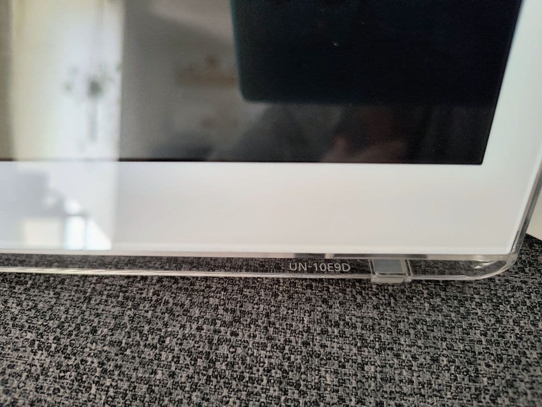 Panasonicプライベート・ビエラ　ポータブルテレビUN-10E9D