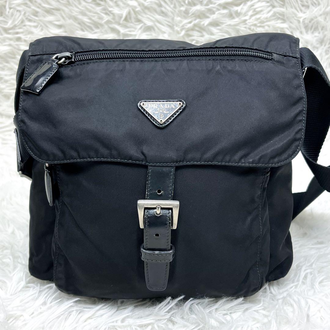 プラダ ショルダーバッグ 三角ロゴプレート ナイロン レザー ブラック