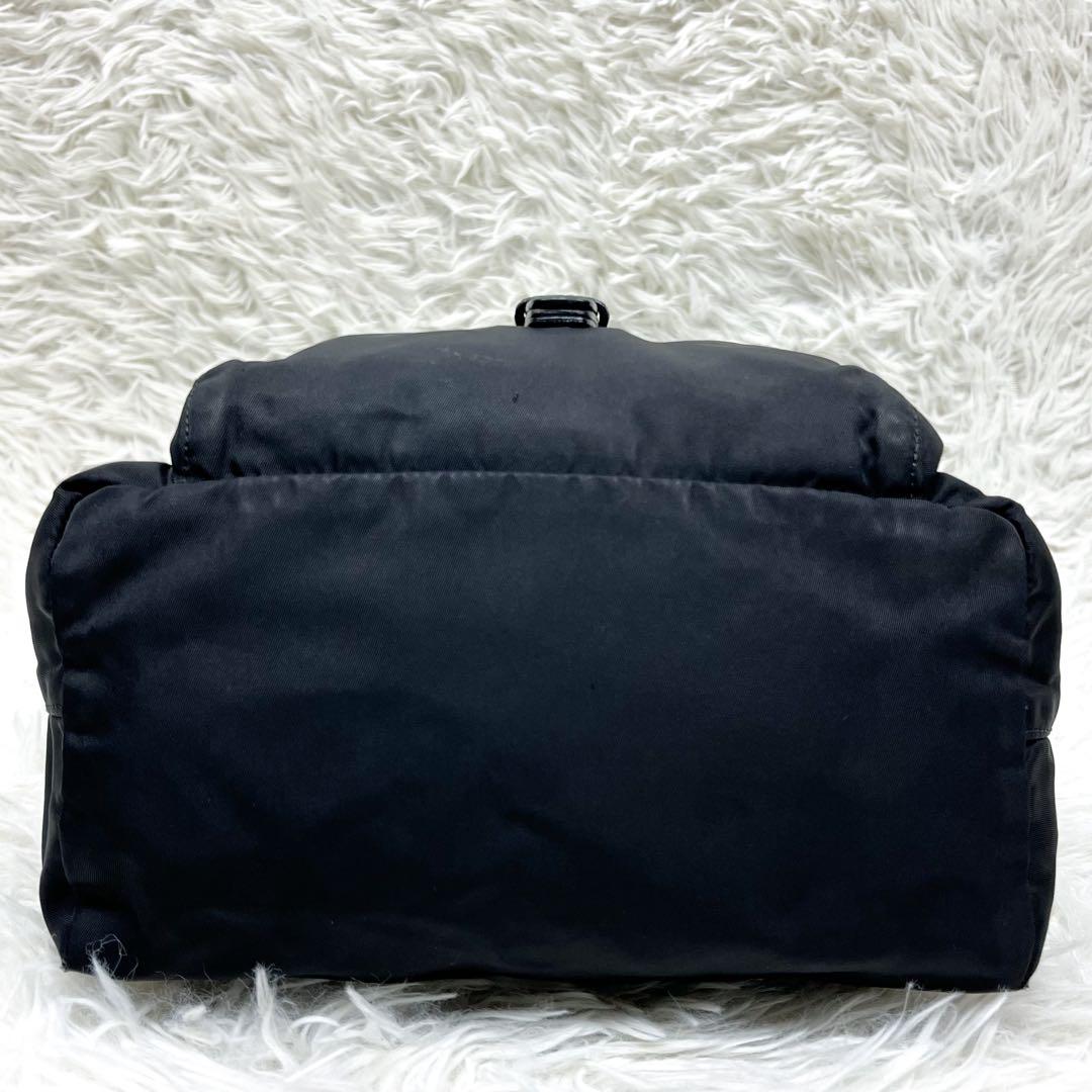 プラダ ショルダーバッグ 三角ロゴプレート ナイロン レザー ブラック