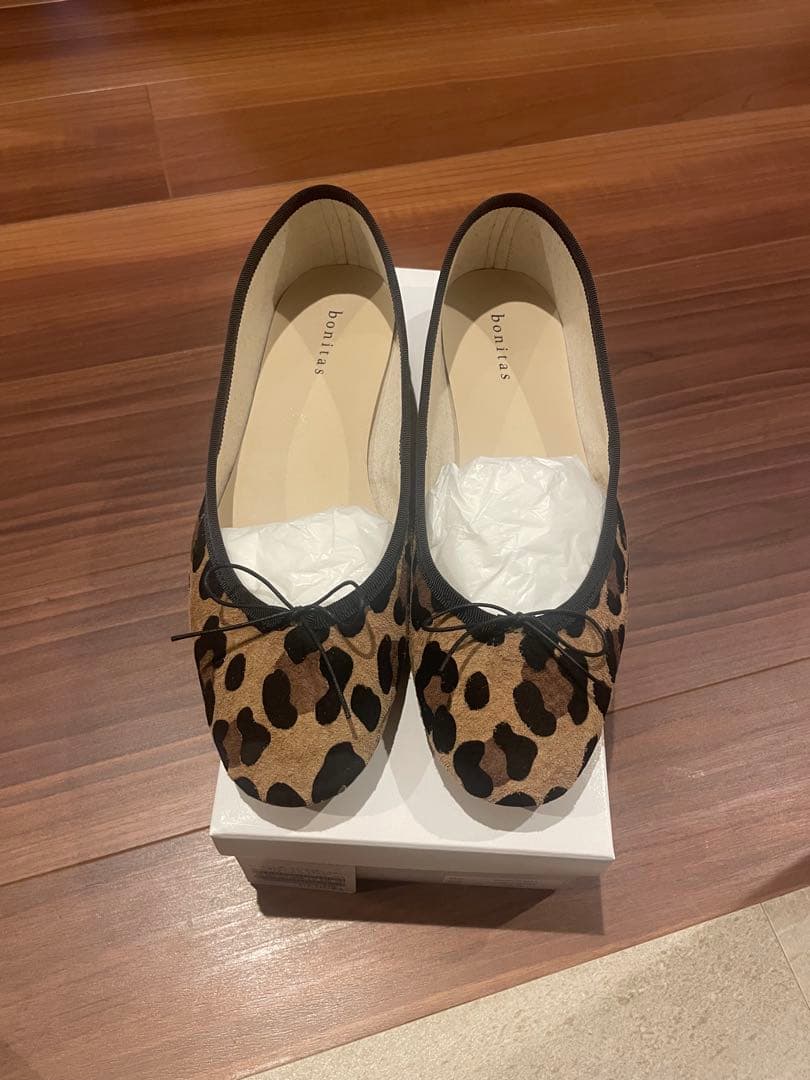 ヒョウ柄フラットシューズ　新品