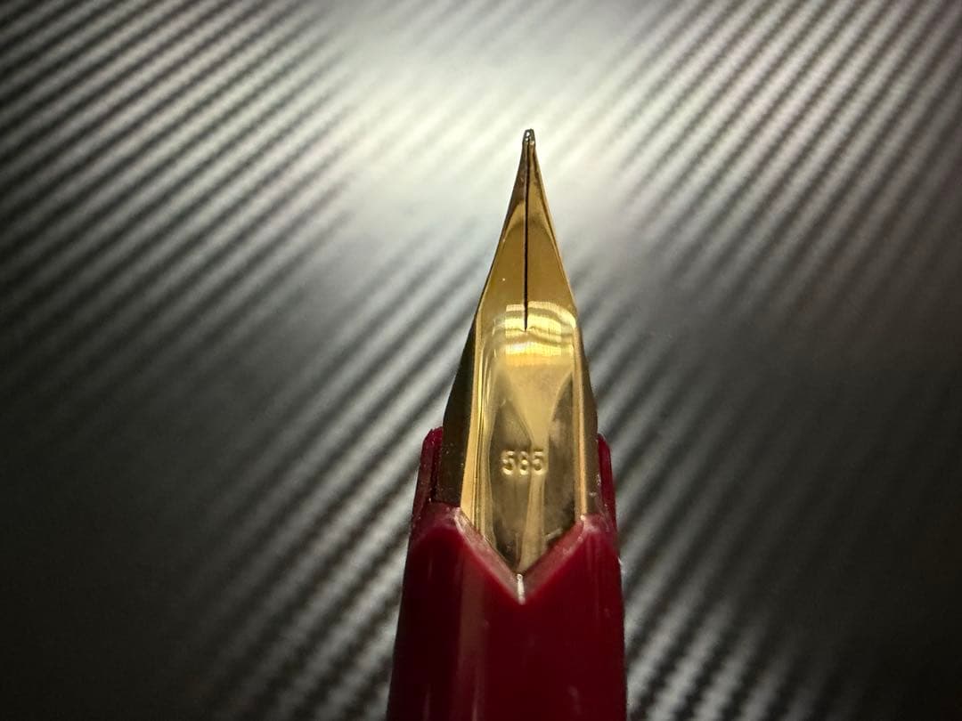 美品 モンブラン No.221 ボルドー 吸入式 EF 極細字 万年筆