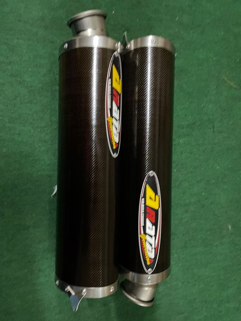 3日のみ値引き新品YZFR12004-2006 チタンドライカーボンサイレンサー