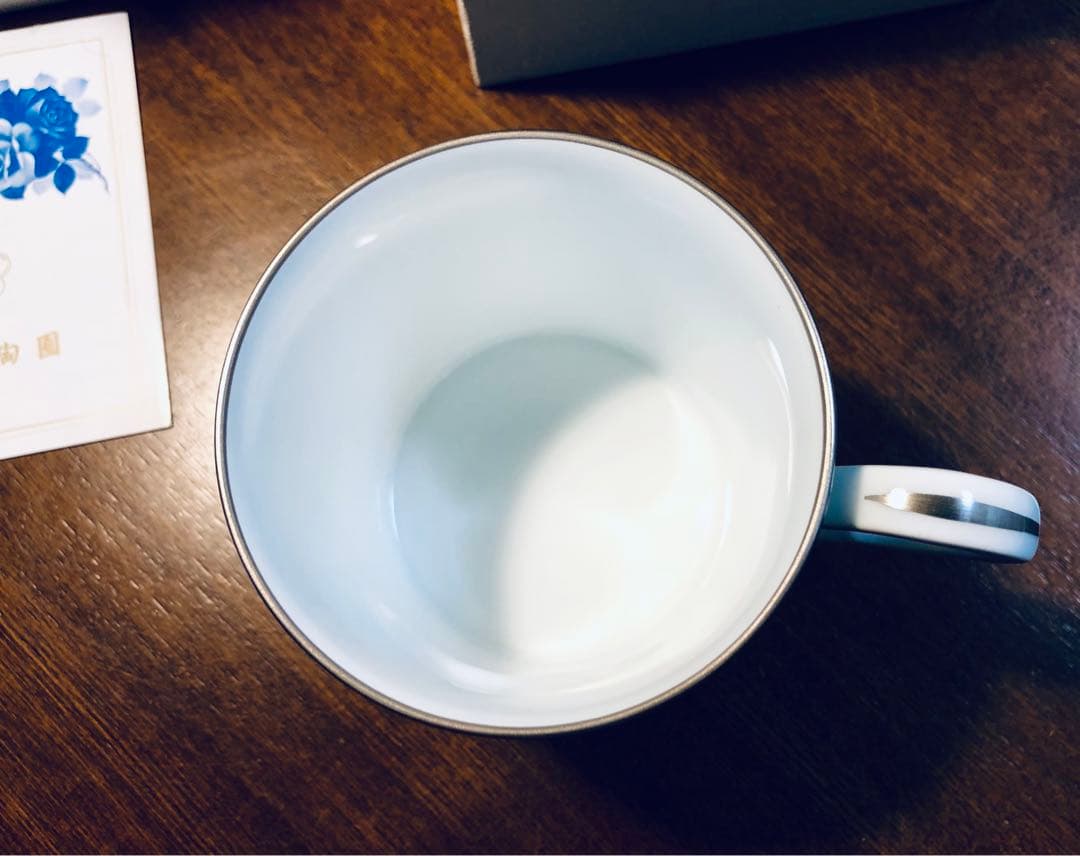 色蒔　白磁レリーフ　プラチナ　浅浮彫　馬の像　特注