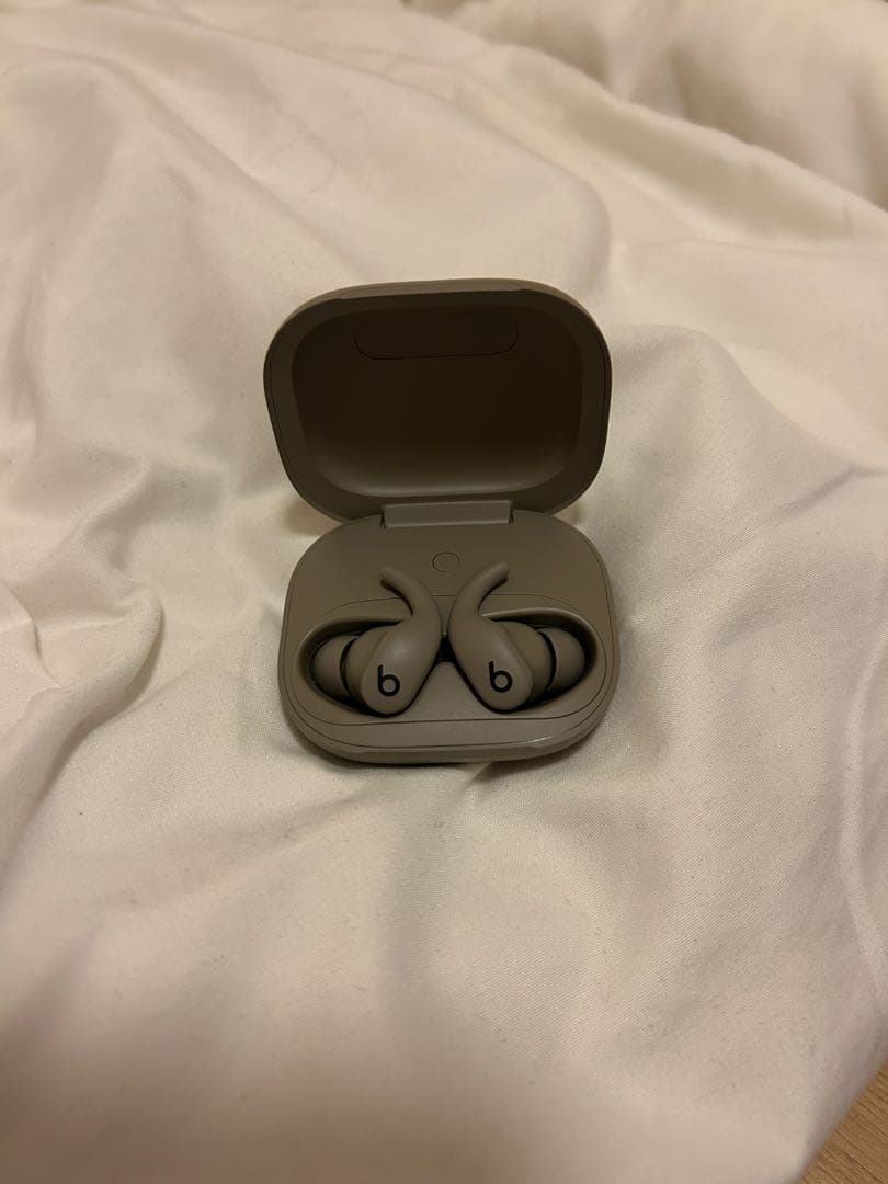 Beats - Powerbeats Fit - ワイヤレスノイズキャンセリング