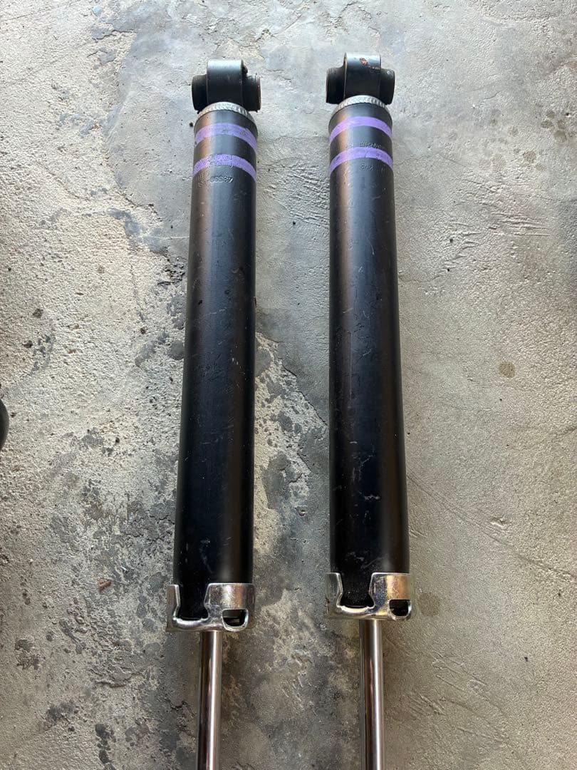 ヴェルファイア20系純正サスペンション