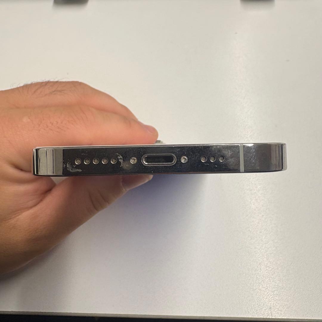 Apple iPhone 13 Pro 本体のみ