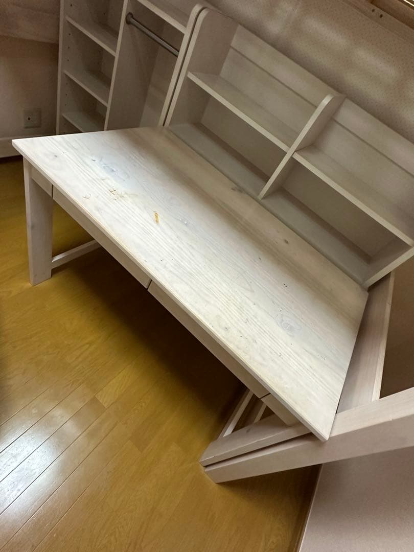 ☆引き取り限定☆ホワイトロフトベッド・デスクセット