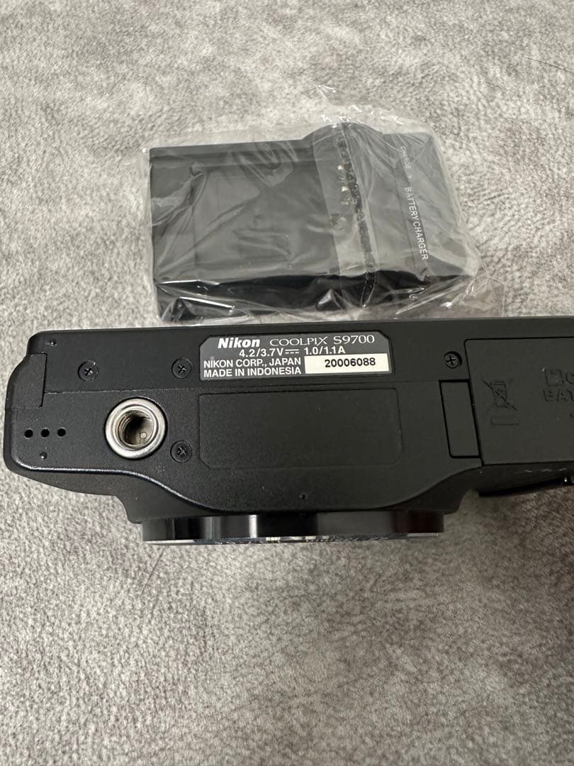 Nikon COOLPIX S9700 30倍光学ズーム