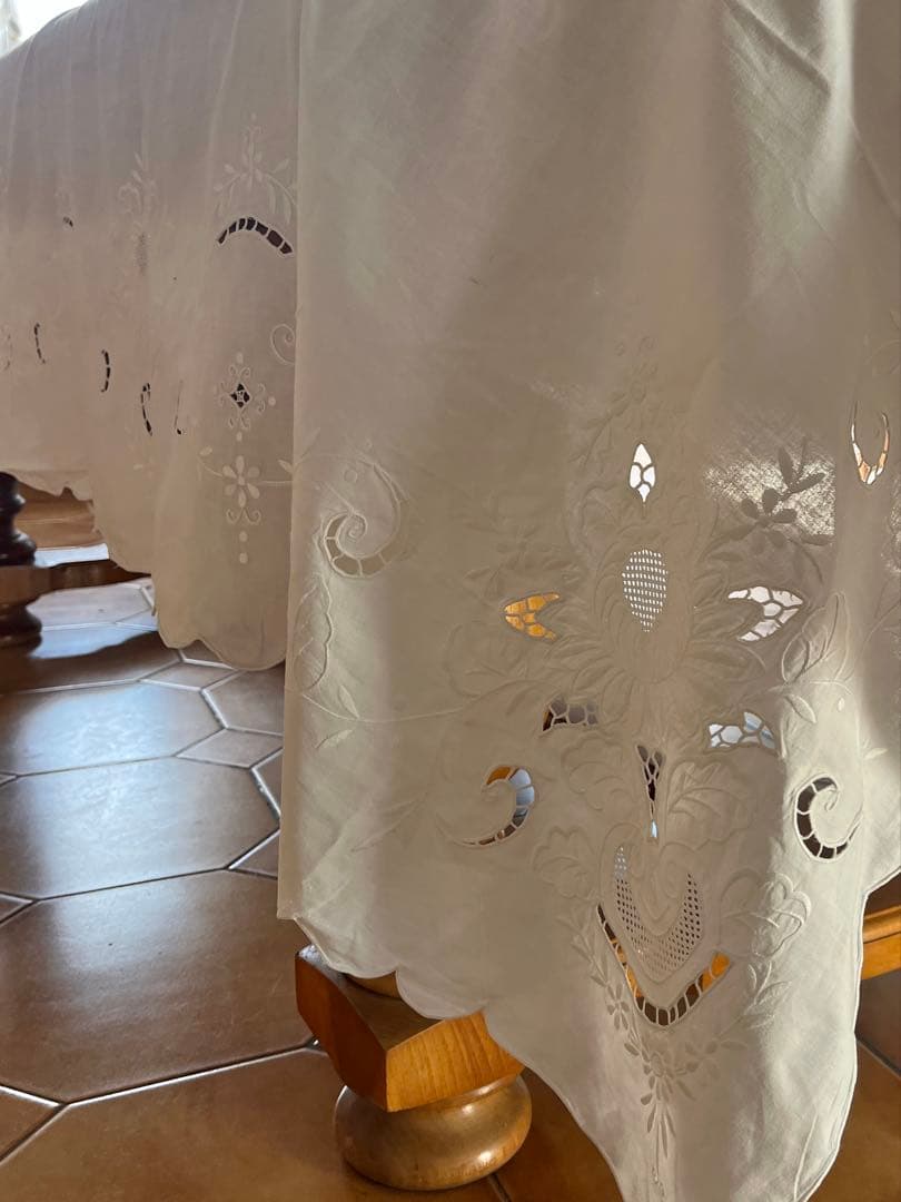 ◆フランス刺繍｜大判マルチクロスBベッドカバースプレッド白テーブルクロス草花