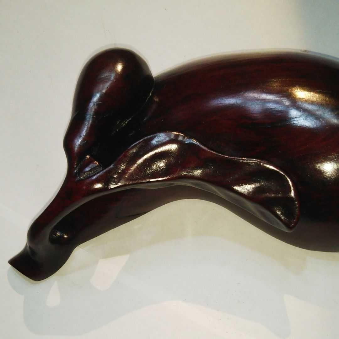 手彫りの茄子形 小物入れ