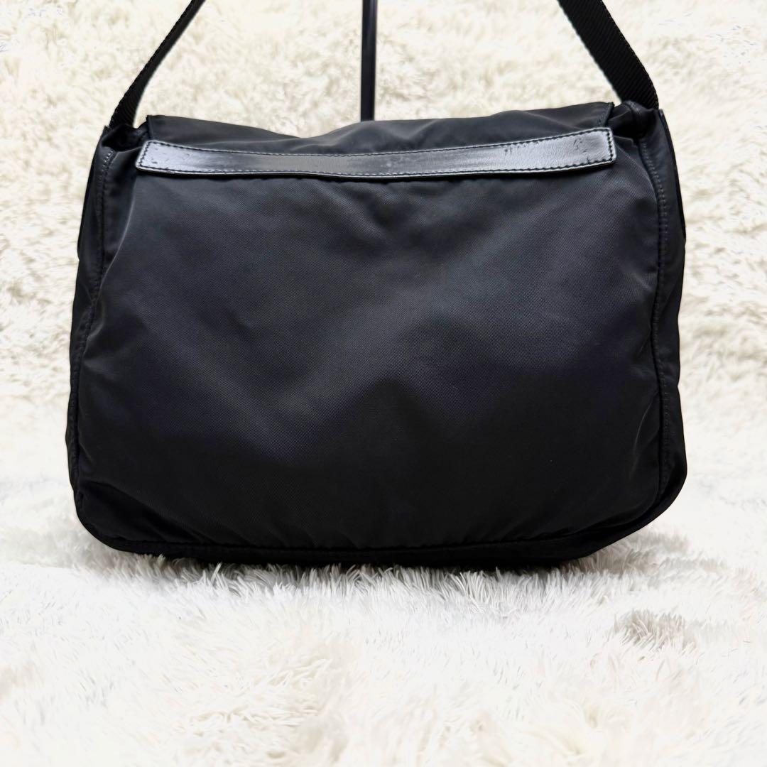 PRADAプラダ 三角ロゴ ショルダーバッグ ベルト 黒 テスート フラップ