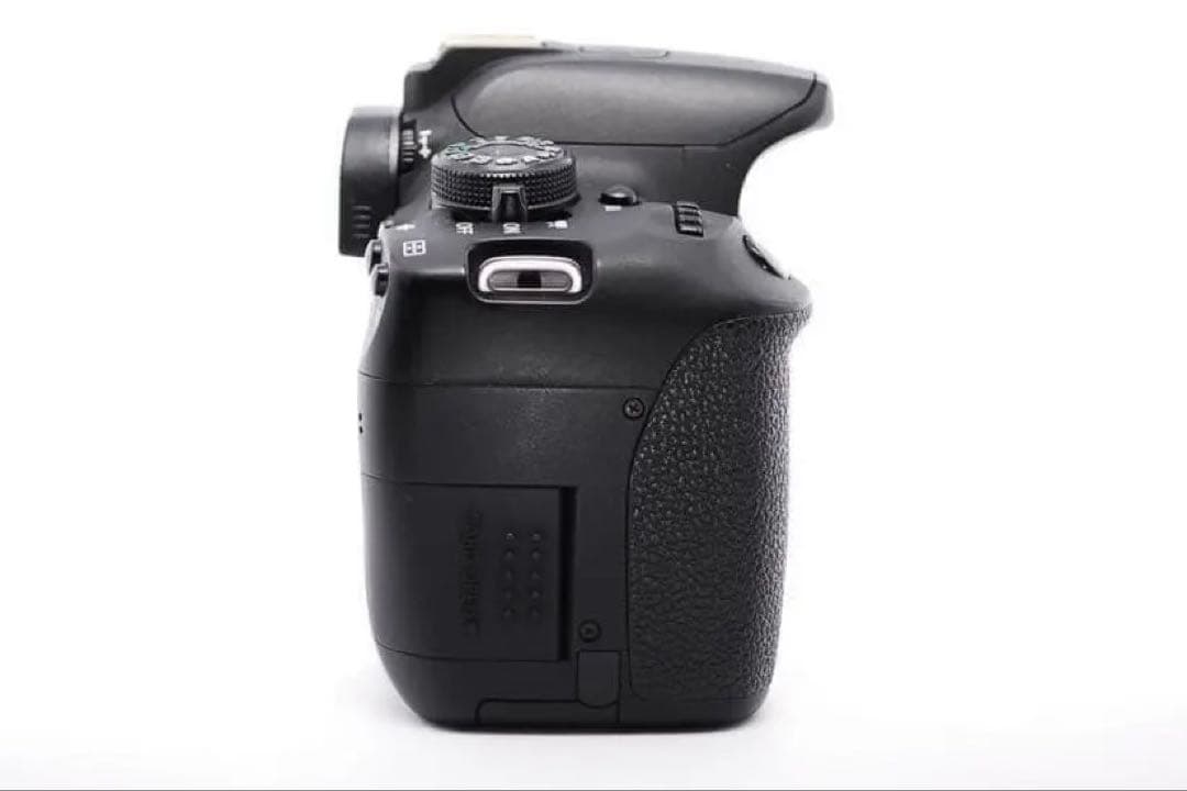 タッチパネル✨回転液晶✨Canon Kiss X7i✨高性能一眼レフ✨