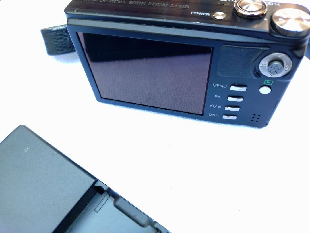 状態の良いRICOH　cx3 デジタルカメラ