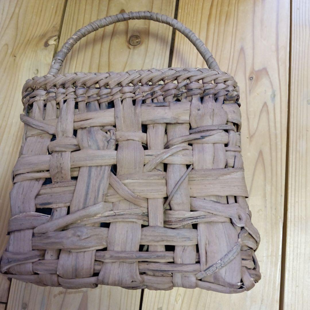 山葡萄の 小型かごバッグ