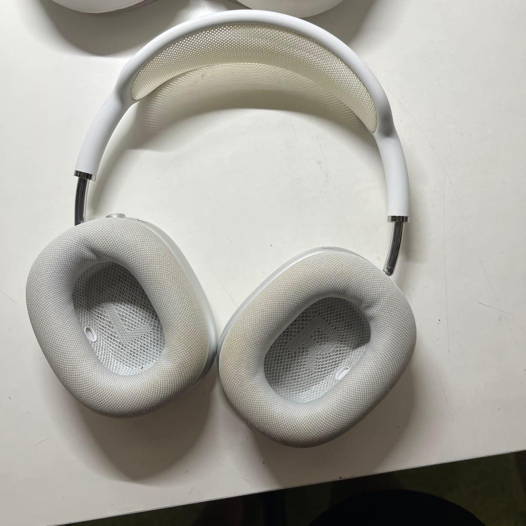 AirPods Max ホワイト　値下げ承ります❗️❗️