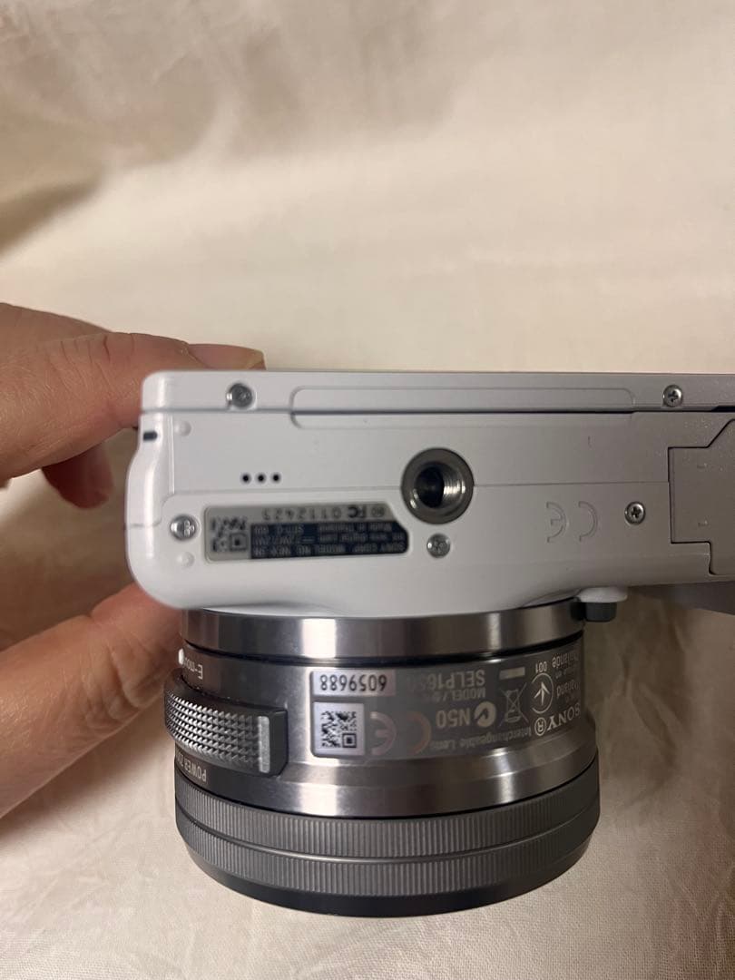 SONY α ミラーレス一眼 E 16-50mm