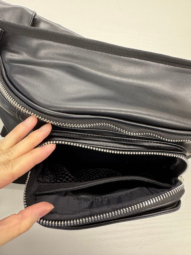 ヒップシート ショルダーバッグ 2wayスリングバック セカンド抱っこ紐 黒