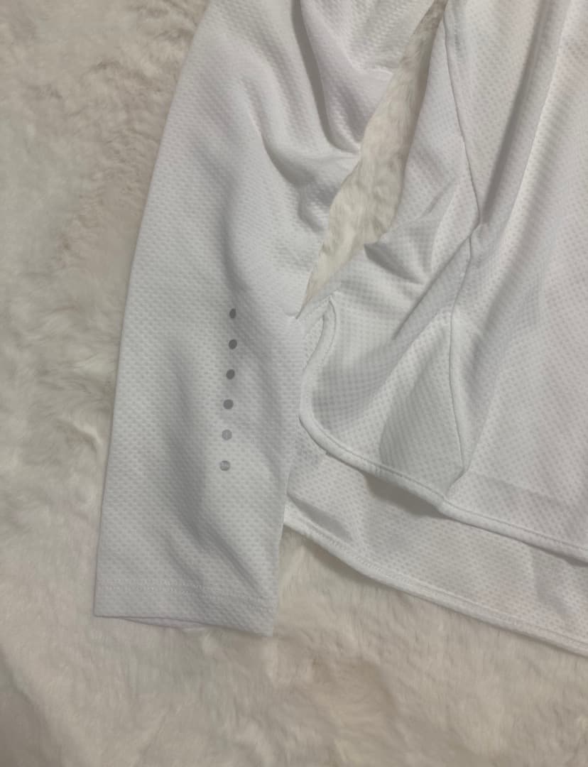 ✨新品✨NIKE ナイキウォーマーロングスリーブ S