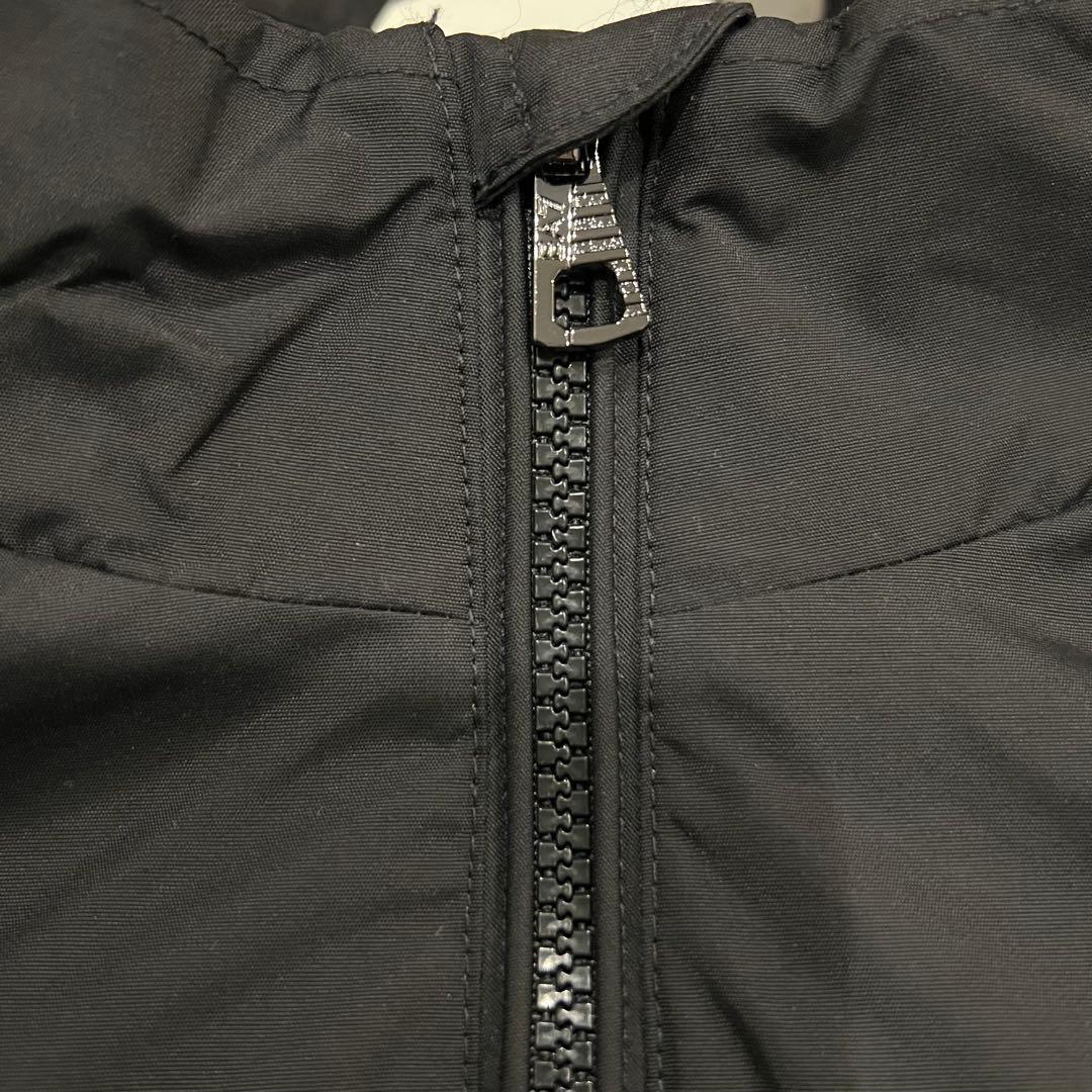 未使用　エンポリオアルマーニ　EA7 ウインドブレーカー　マウンテンパーカー