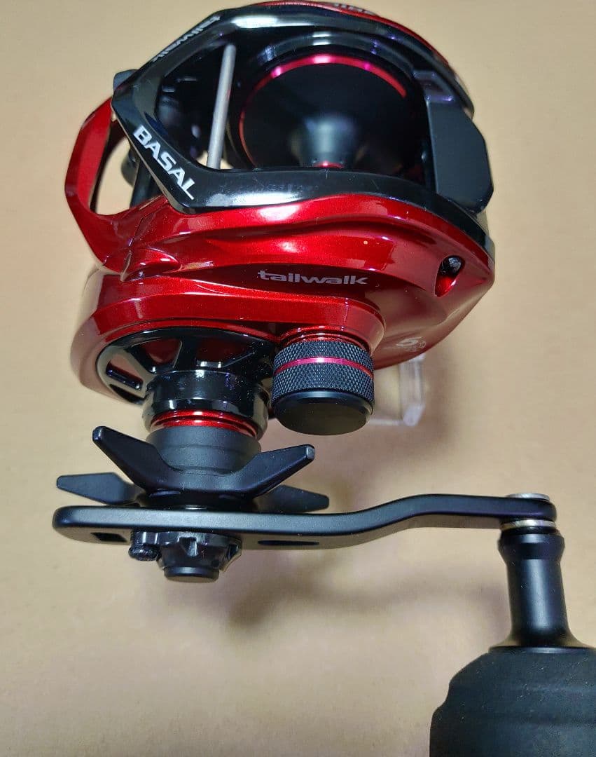 tailwalk Wide Basal VT-81L ベイトリール レッド