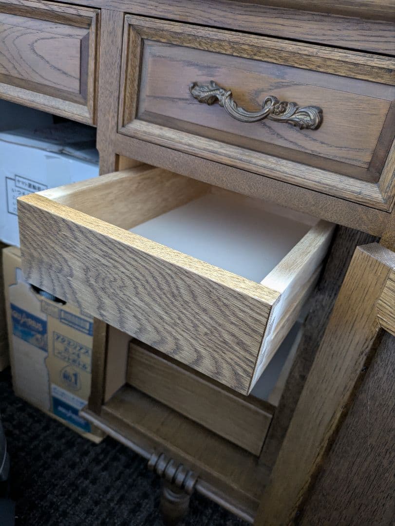 一面鏡の鏡台（ドレッサー）