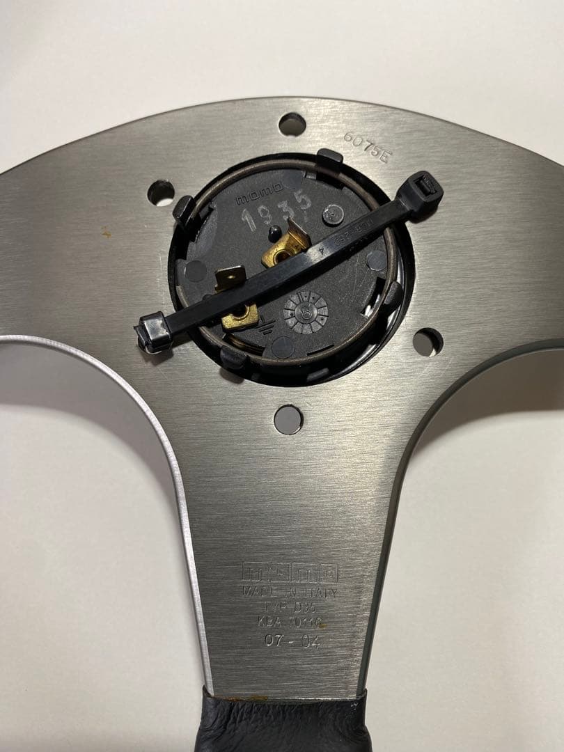 MOMO RACE ステアリング 35 ф