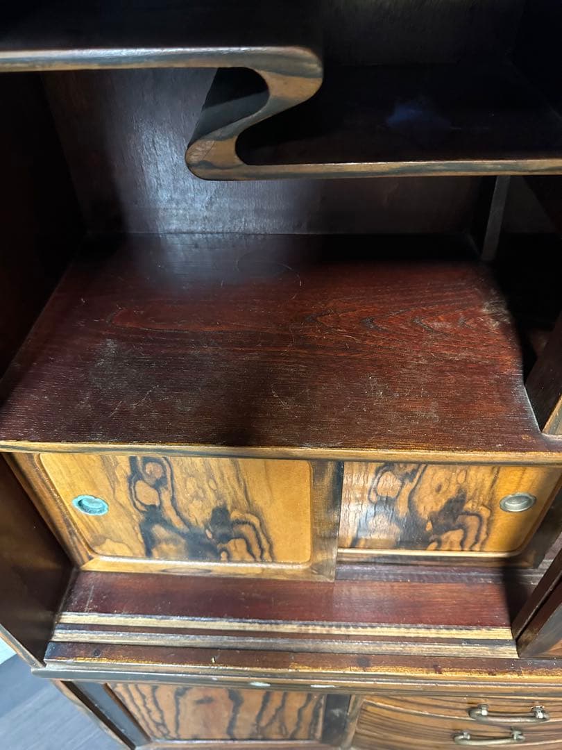 高級茶箪笥 欅と黒柿造り 二段重ね　１９５０－６０年代　価格応相談