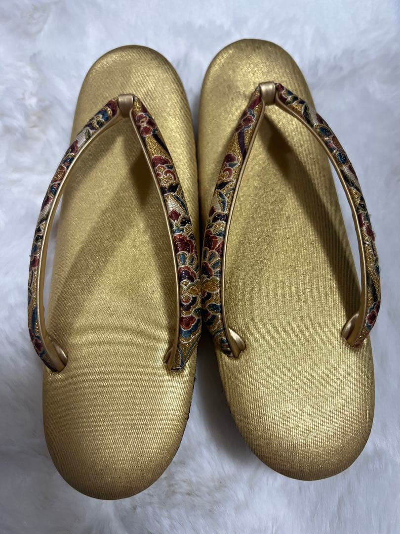 金色 花柄刺繍 和装用バッグと草履セット