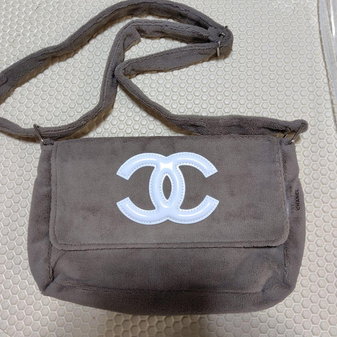 シャネル ショルダーバッグ ベージュ ノベルティ