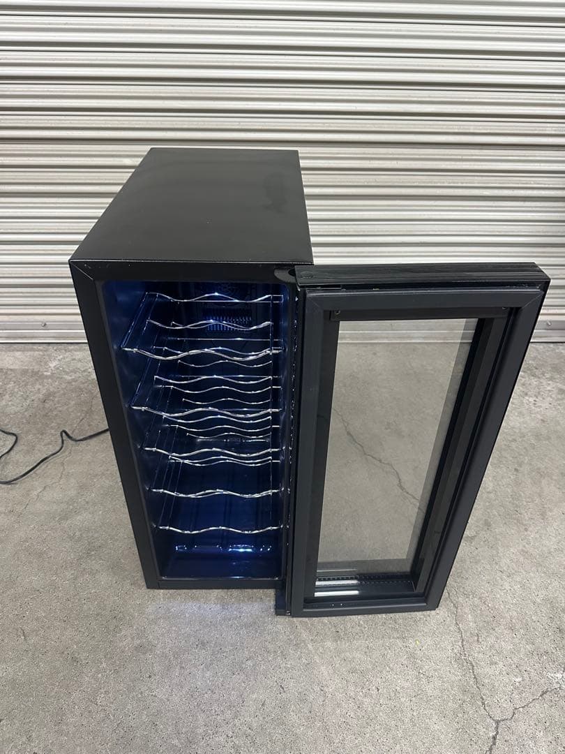 【アイリスオーヤマ】ワインセラー 12本33L ペルチェ式 PWC-331P-B